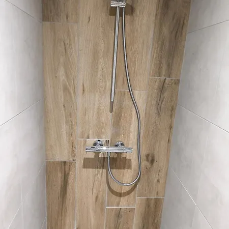 Nyaraló Les Nephelie Votre Cocon Confort Aux Portes Du Puy Dufou - Climatise, Terrasse, Parking Les Épesses