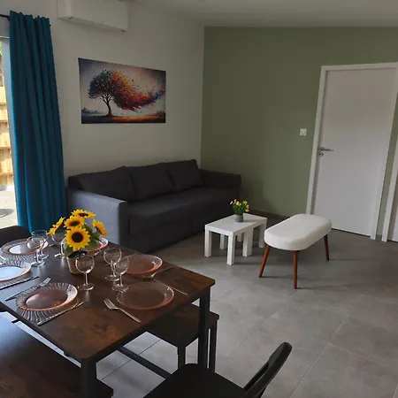 Les Nephelie Votre Cocon Confort Aux Portes Du Puy Dufou - Climatise, Terrasse, Parking *