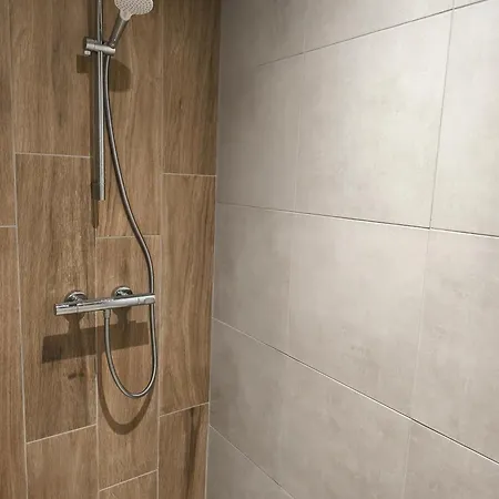 Les Nephelie Votre Cocon Confort Aux Portes Du Puy Dufou - Climatise, Terrasse, Parking Nyaraló Les Épesses