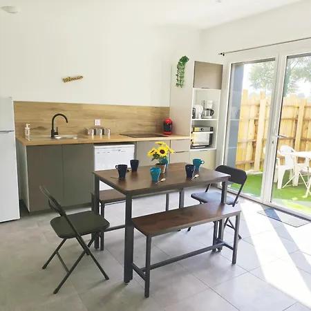 Les Nephelie Votre Cocon Confort Aux Portes Du Puy Dufou - Climatise, Terrasse, Parking Nyaraló Les Épesses