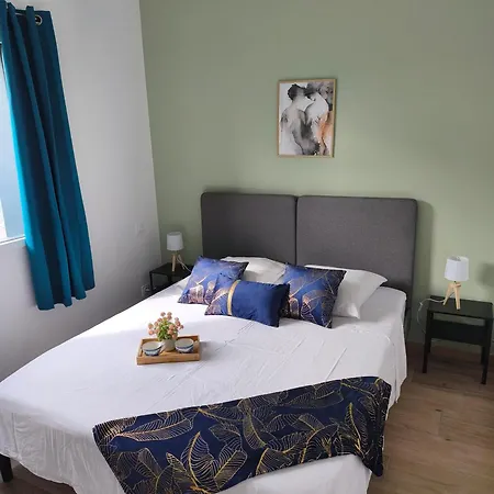 Les Nephelie Votre Cocon Confort Aux Portes Du Puy Dufou - Climatise, Terrasse, Parking