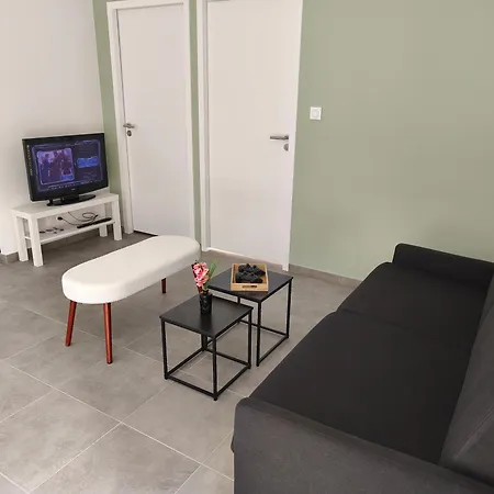 Les Nephelie Votre Cocon Confort Aux Portes Du Puy Dufou - Climatise, Terrasse, Parking *