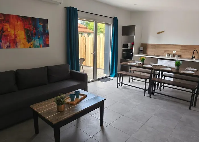 Hébergement de vacances Néphélie Votre Cocon Confort Aux Portes Du Puy Dufou - Climatisé, Terrasse, Parking *