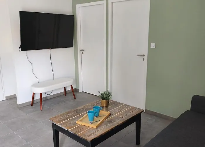 Néphélie Votre Cocon Confort Aux Portes Du Puy Dufou - Climatisé, Terrasse, Parking Les Épesses