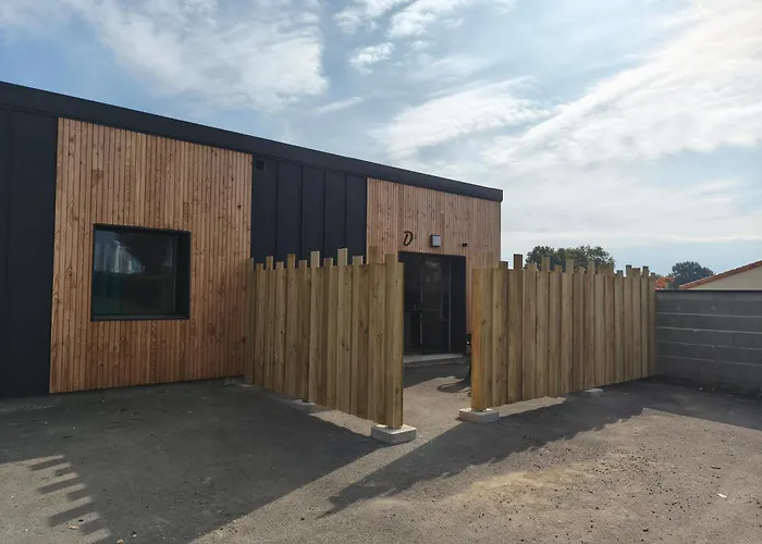 Hébergement de vacances Néphélie Votre Cocon Confort Aux Portes Du Puy Dufou - Climatisé, Terrasse, Parking Les Épesses