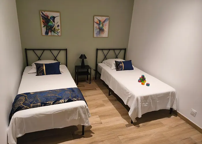 Hébergement de vacances Néphélie Votre Cocon Confort Aux Portes Du Puy Dufou - Climatisé, Terrasse, Parking Les Épesses